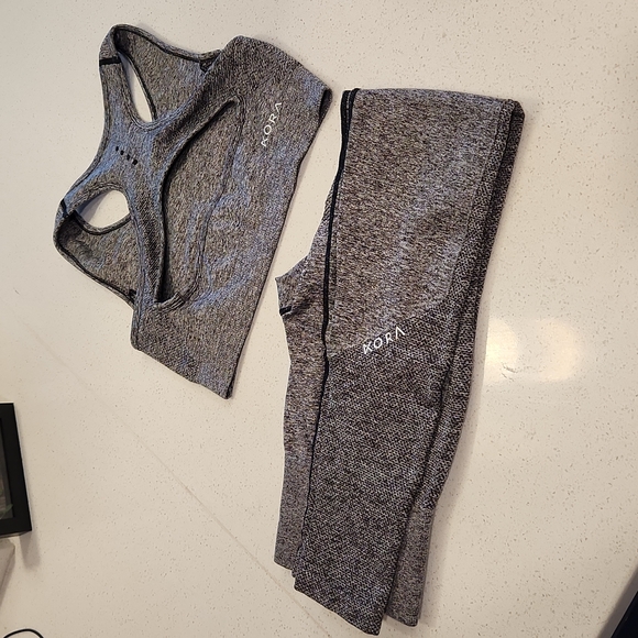 KORA (now ACTA) sports bra and leggings. Matching set. - Picture 1 of 2